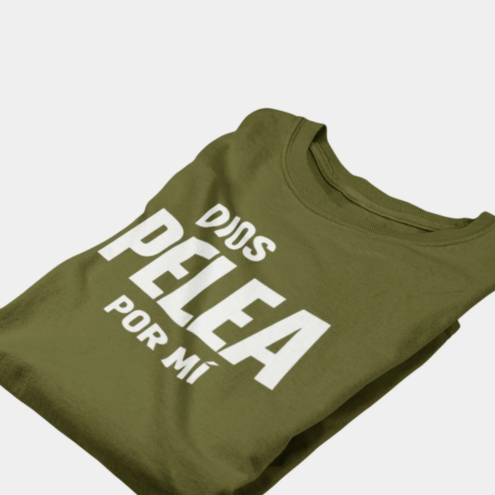 Dios Pelea Por Mí Tee - Crossroads Creations