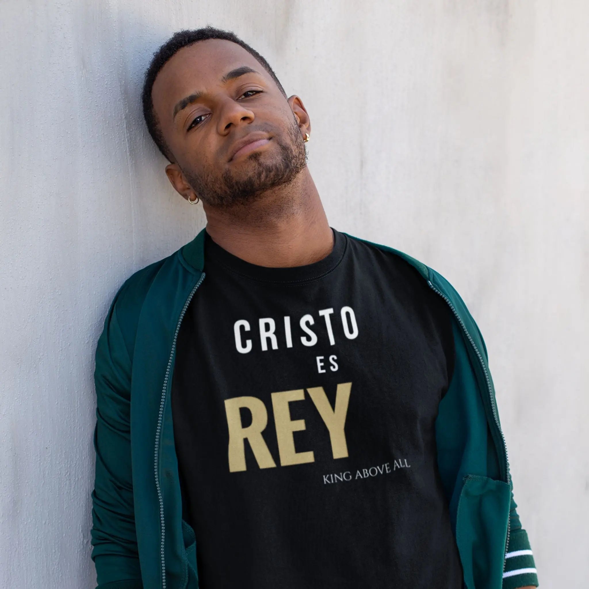 Cristo Es Rey Tee - Crossroads Creations