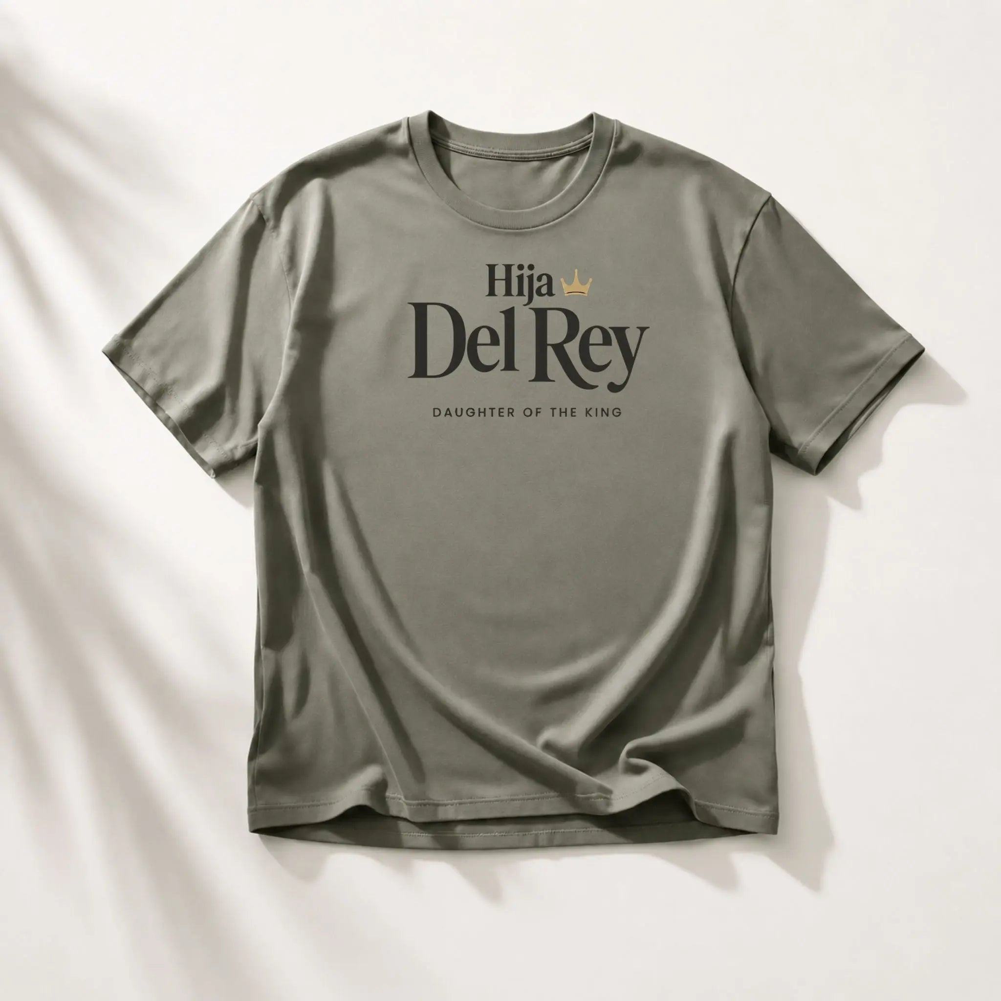 Hija Del Rey Tee - Crossroads Creations