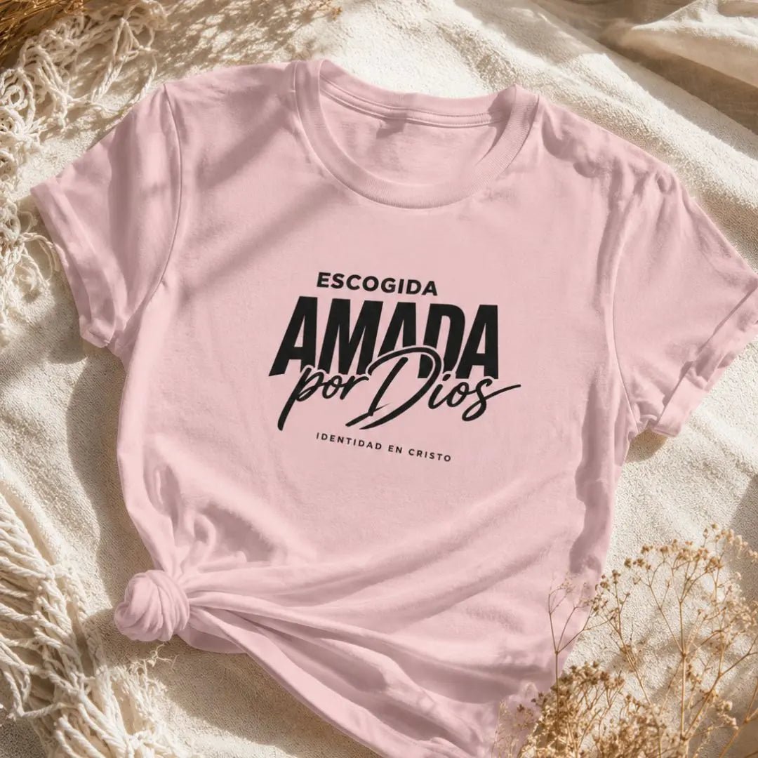 Escogida y Amada Tee - Crossroads Creations